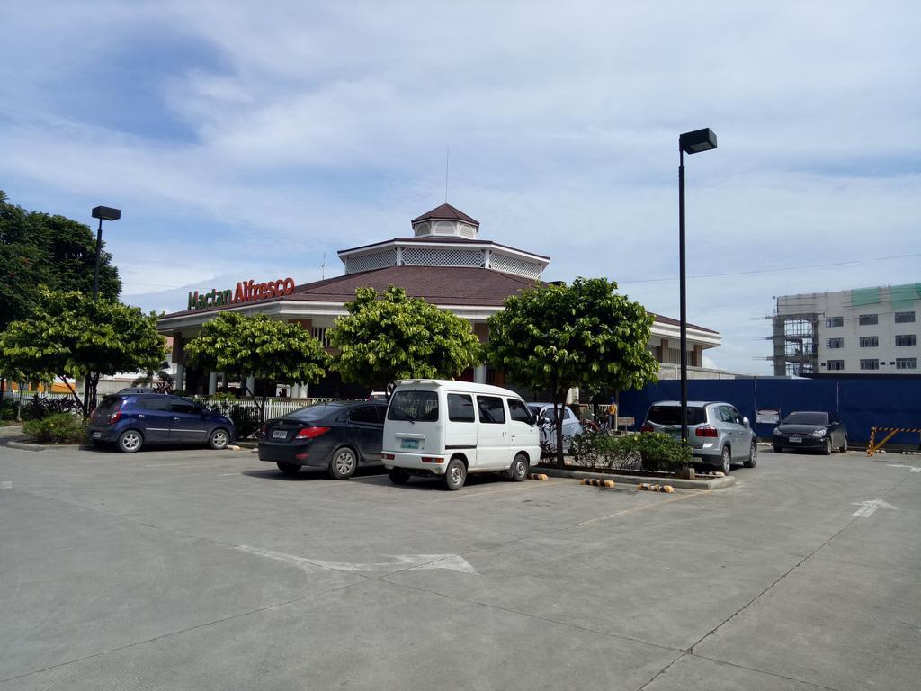 Mactan Newtown Condo Lapu-Lapu City Exteriör bild