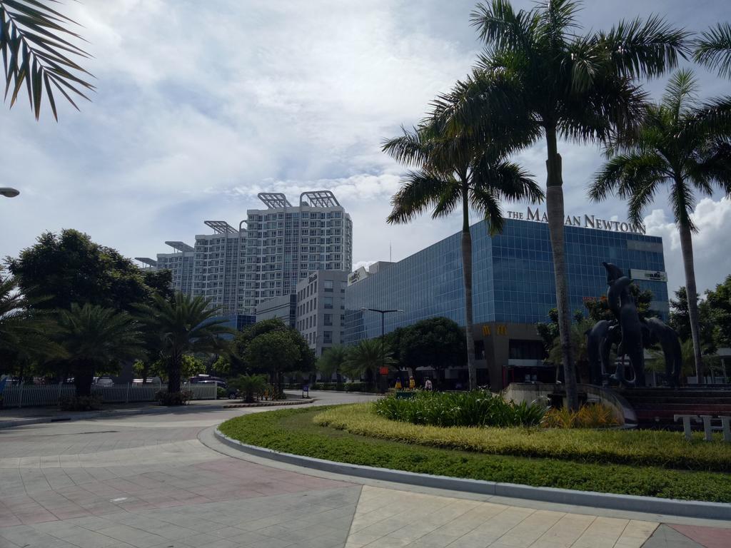 Mactan Newtown Condo Lapu-Lapu City Exteriör bild