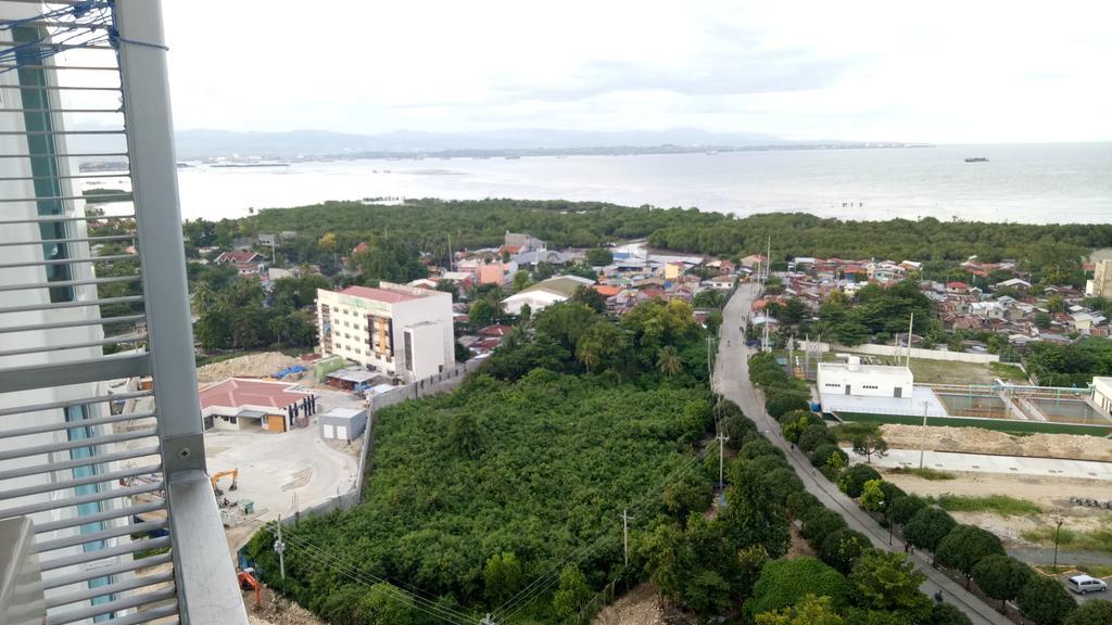 Mactan Newtown Condo Lapu-Lapu City Exteriör bild